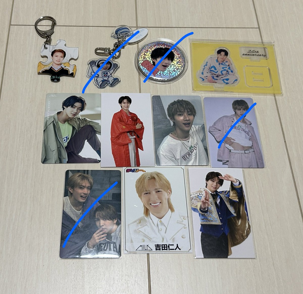 xsqksb's tweet photo. M!LK 買取 交換 譲渡 グッズ トレカ 生写真

求 : 買取

譲 : 写真のもの

写真と金額ご提示の上DMまたはリプにお願いいたします。
郵送 又は 8/14 8/15 手渡し希望です。

#MILK求 #MILK譲 #MILK買取 #MILK交換 https://t.co/0GYI1j6rl0