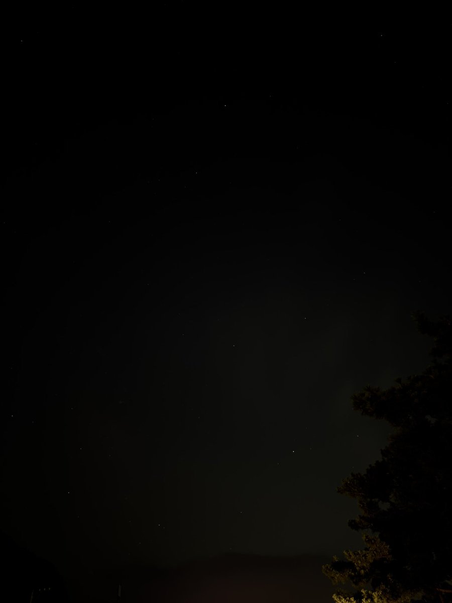 Lemoon61's tweet photo. 昨夜は星は綺麗だったけど土星が上がってくる頃には曇りで断念。
クーラーで快適な眠り🐑

朝から磯遊び。

温泉入ってラーメンとビール🍜🍺

最高の海キャンでした😆 https://t.co/8gpLrriUdc