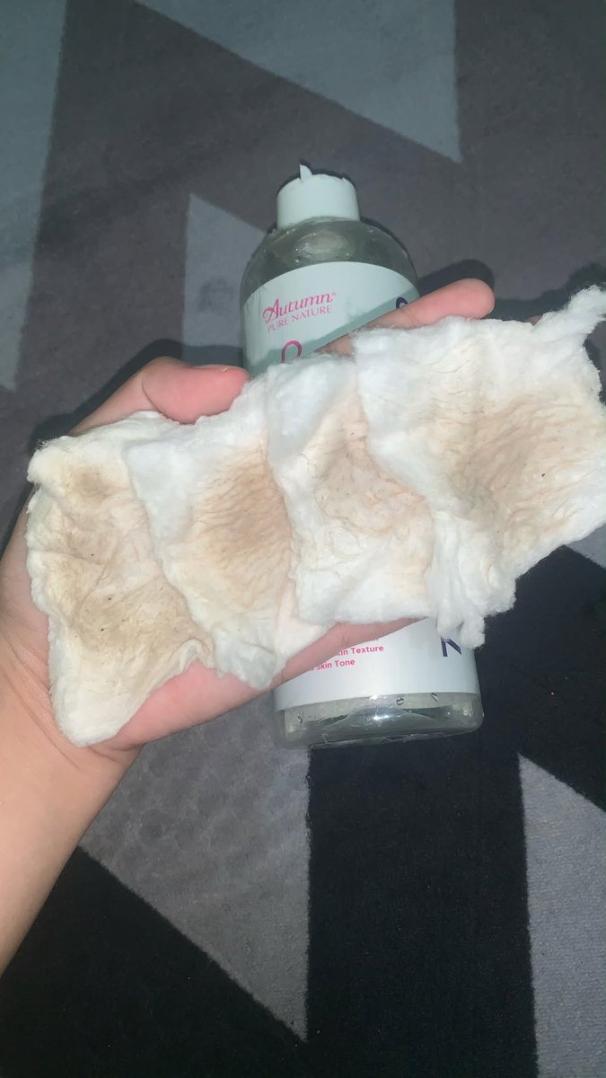 faradistyy's tweet photo. Ini dia 2 kombo andalan biar keti dan selangkangan gelap tetap cerah dan glowingg ✨🌸￼ https://t.co/qLA7mC3gxN
