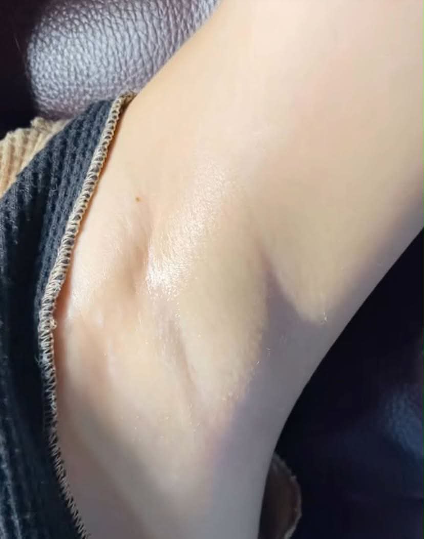 faradistyy's tweet photo. Ini dia 2 kombo andalan biar keti dan selangkangan gelap tetap cerah dan glowingg ✨🌸￼ https://t.co/qLA7mC3gxN