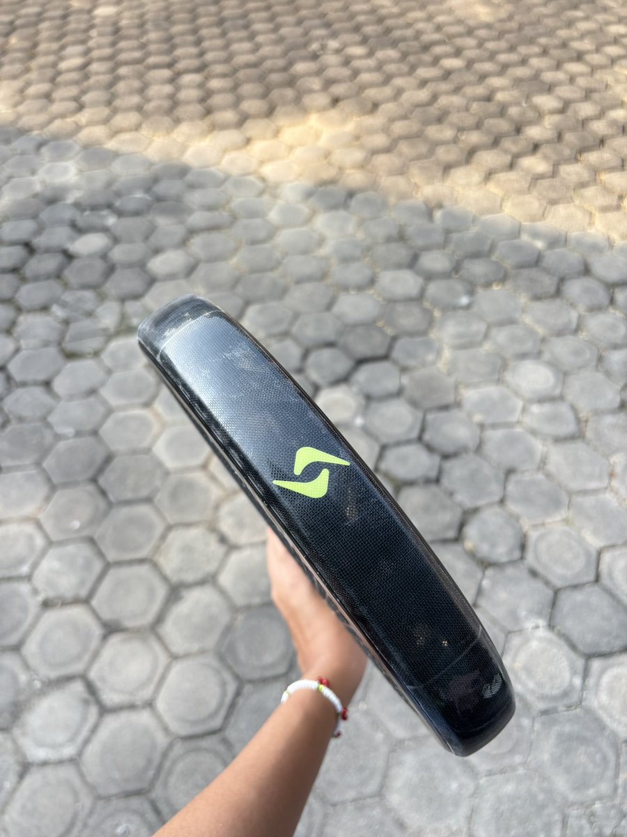 nadiapputria's tweet photo. FOR SALE RAKET PADEL‼️
SIUX TRILOGY PRO 2026
9/10 pemakaian 5 kali
shape round
berat 355-375 gram
surface carbon 24k
core EVA soft
price: 3.500.000 nego

#raketpadel #jualraketpadel #jambi #raketmurah https://t.co/Yo2zKMdoWC