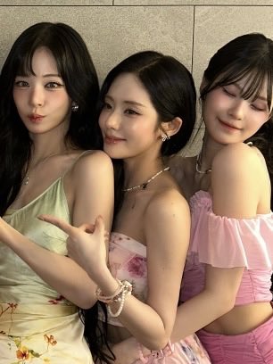 Jw_kko's tweet photo. 초미녀 https://t.co/SZMI1UjY2u