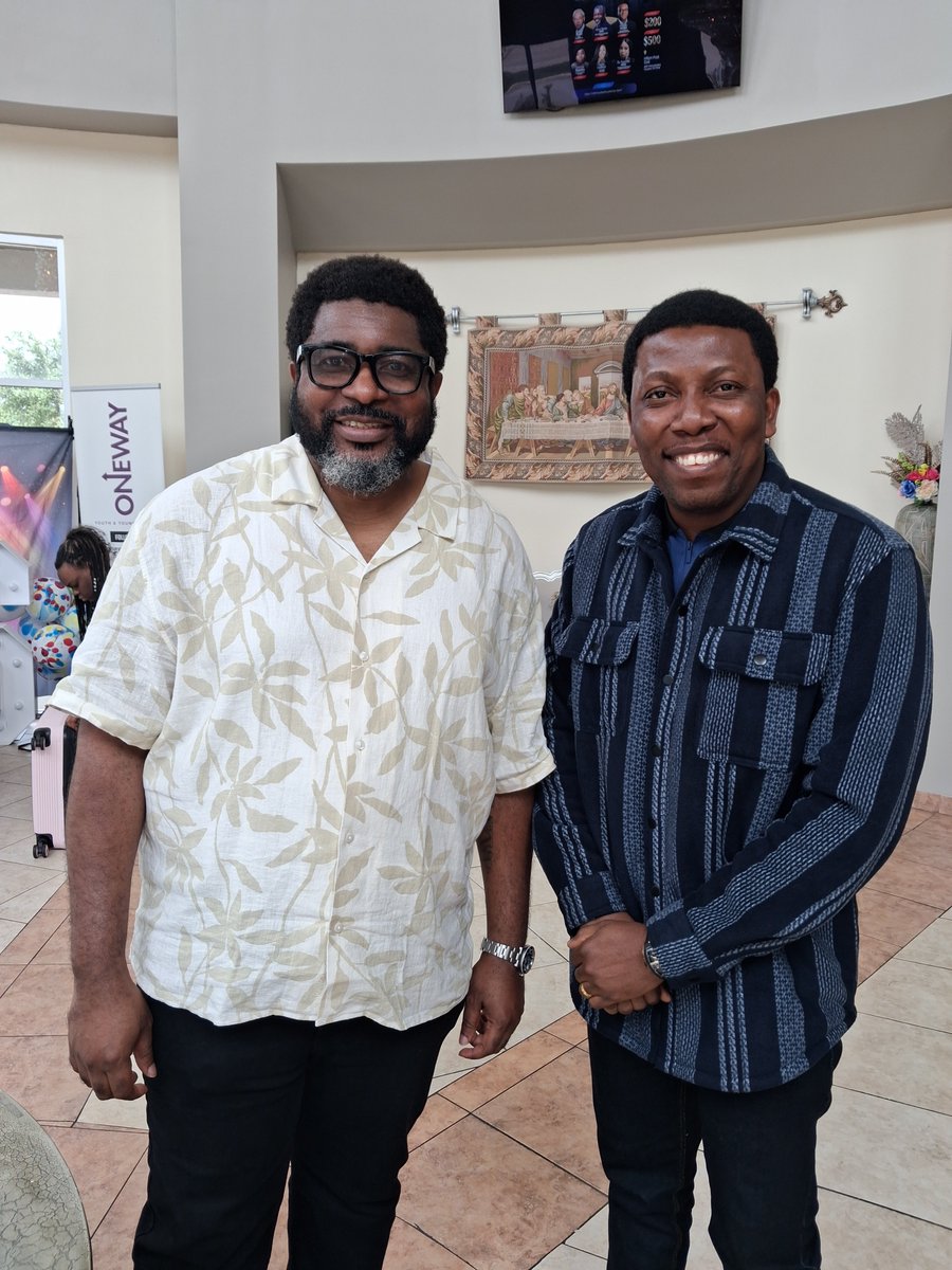 thepcifoh's tweet photo. I am grateful for the mentorship and opportunity with Dr. Kingsley Okonkwo this weekend in Houston, Texas. Thank you, sir. https://t.co/4bW3yQHNCX