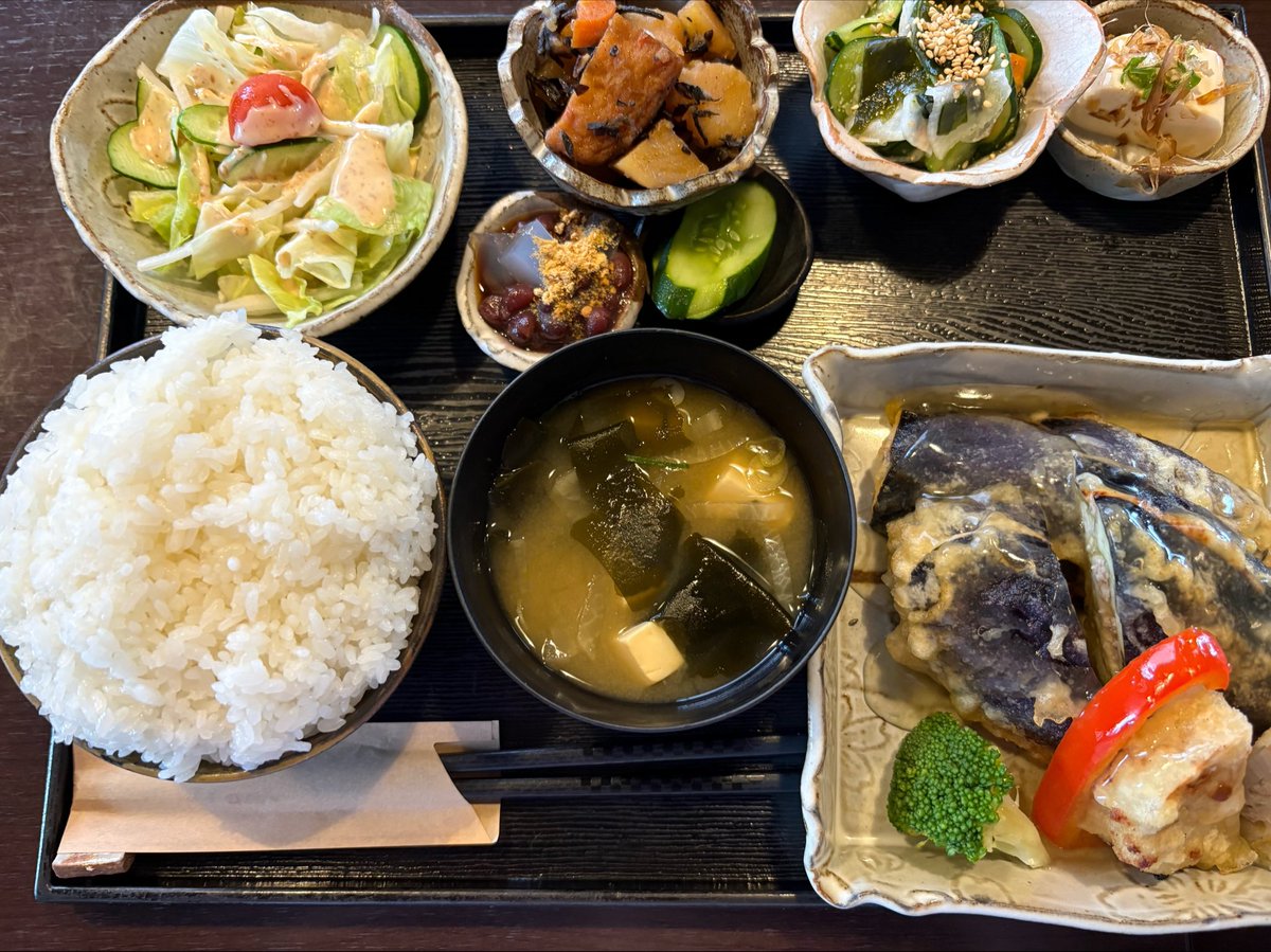 halhal12345's tweet photo. やっぱこういうご飯がええよね https://t.co/OnR9FbBG7U