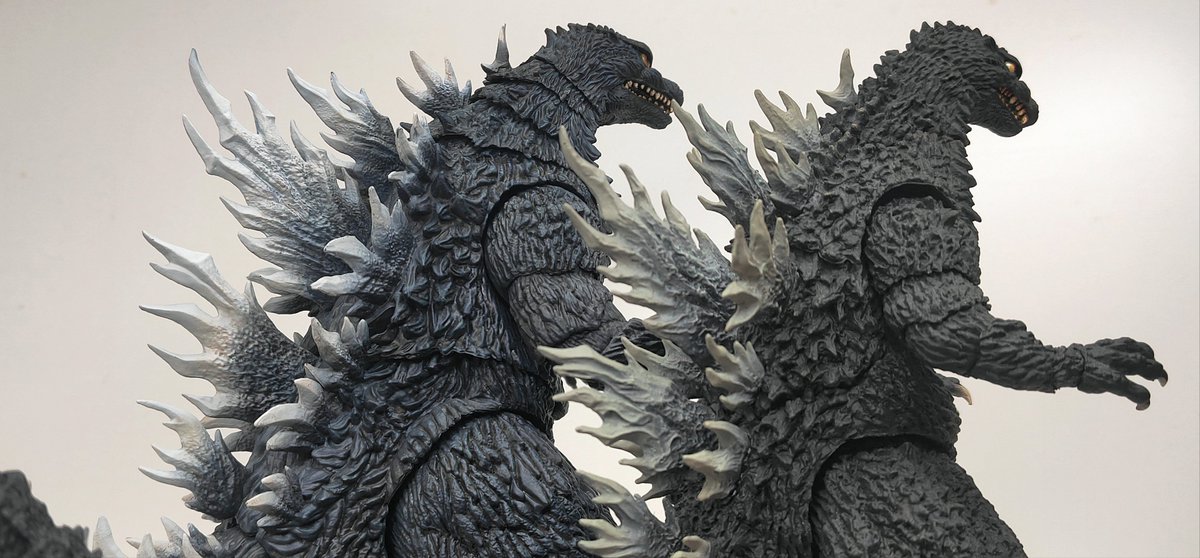 JerryYan4123's tweet photo. HIYATOYS
vs
BANDAI S.H.MosterArts
photos by @JerryYan4123
*If it can help you understand the differences between the two products more clearly, please share and like it plz٩(◦`꒳´◦)۶
#Godzilla #ゴジラ #hiyatoys #Godzilla #Godzilla2002 #hiya #Bandai #shm #toy https://t.co/27HjelQ30A