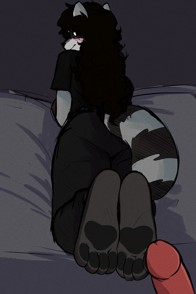 RaccoonButts's tweet photo. Me last night lmao :P

(repost cuz I changed/fixed stuff I guess..) https://t.co/eiN8w8FowY