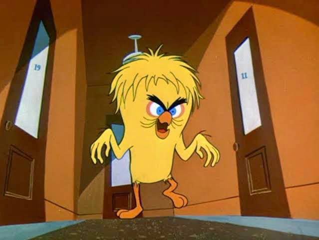 dantriweros's tweet photo. La mamá de Aldo me recuerda al piolin malvado. 

#LaCasaDeLosFamososMx https://t.co/KA3qyIhlpY