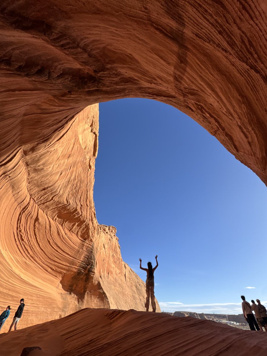 dnkftkele's tweet photo. Crazy jumping
 Horseshoe Bend check in https://t.co/yds69C3rih