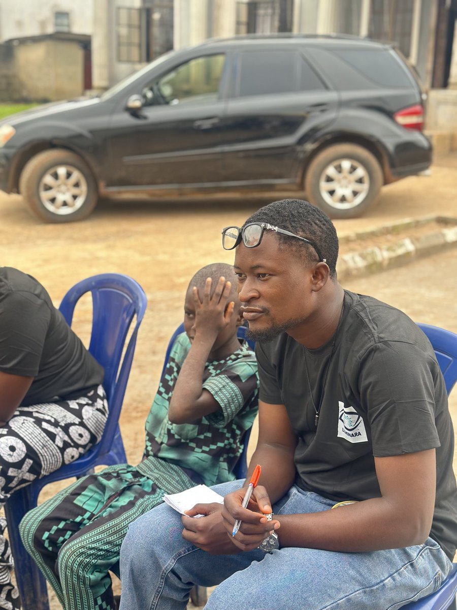 LuminaraNG's tweet photo. On Saturday, LUMINARA took its first community eye health outreach to Ifaki, Ekiti State. 💚👁️

It was a day filled with purpose, learning, and hope.

As we screened about 40 children, we met some with visual problems that could easily have gone unnoticed. https://t.co/t9DlHQpJVW
