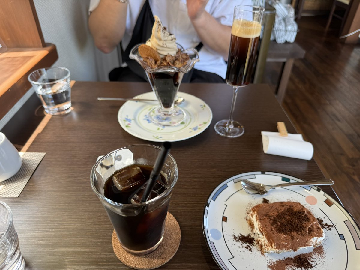 yoshi60094023's tweet photo. 今日は宇奈月温泉で釜飯食って黒部のカフェへ https://t.co/QrzRXC1n4c
