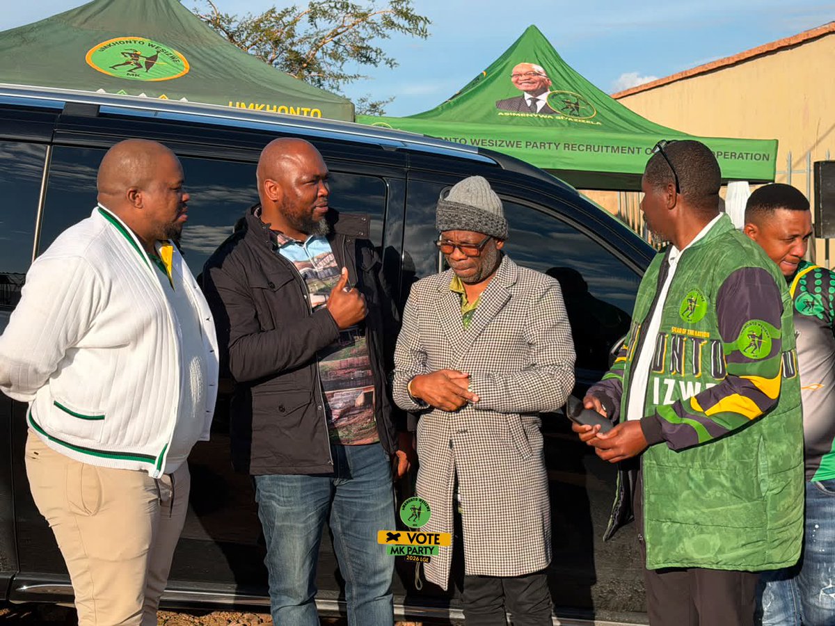MkhontoweSizwex's tweet photo. Yesterday, uMkhonto weSizwe Party Secretary-General, Cde Sibonelo Nomvalo, visited Ward 14 in Nkandla, the President’s ward, where he showed appreciation to the volunteers on the ground by providing them with food as they continued their mobilisation efforts. https://t.co/2bB7NEgkLa