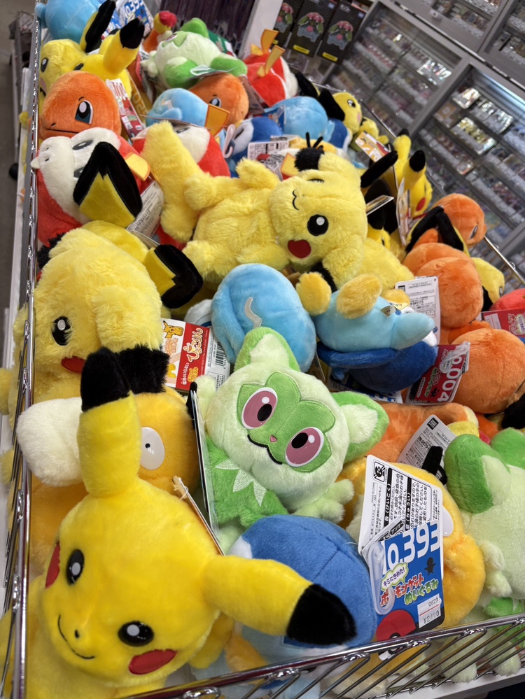 ポケモン　モンコレ　ぬいぐるみ　グッズ　まとめ売り 商品情報】 2階のレジ前にて