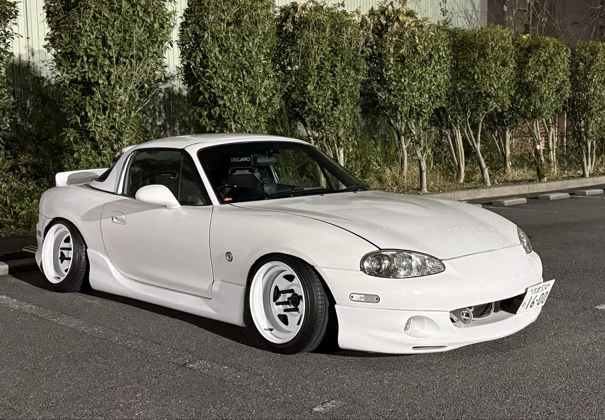 Tsuckey_7PR's tweet photo. #車売ります
#ロードスター
#NBロードスター売ります

【車両情報】

・埼玉県から
・NB6C（後期）
・グレード：1.6SP
・5MT
・1600cc

車検・保管場所の都合もあり、できれば8月中にお譲りできる方を優先します。
話の早い方を優先させていただきます。

ツリーに詳細を載せていきます。 https://t.co/9bmE8u1KbY