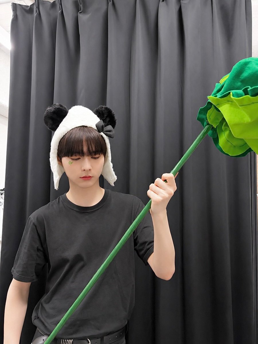 WAKER_official's tweet photo. 🐼

#WAKER #웨이커 #ウェイカー
#리오 #LEO https://t.co/GR5pDKiiqx