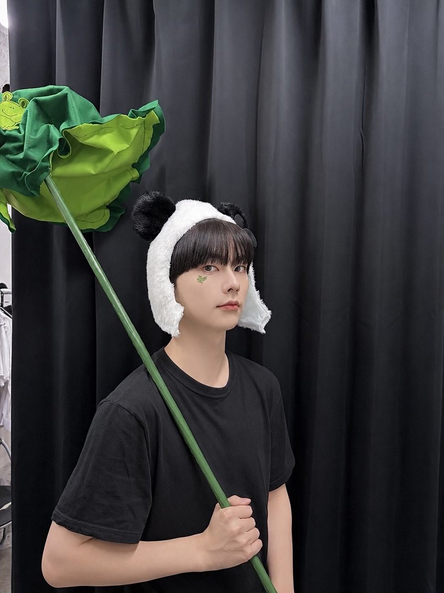 WAKER_official's tweet photo. 🐼

#WAKER #웨이커 #ウェイカー
#리오 #LEO https://t.co/GR5pDKiiqx