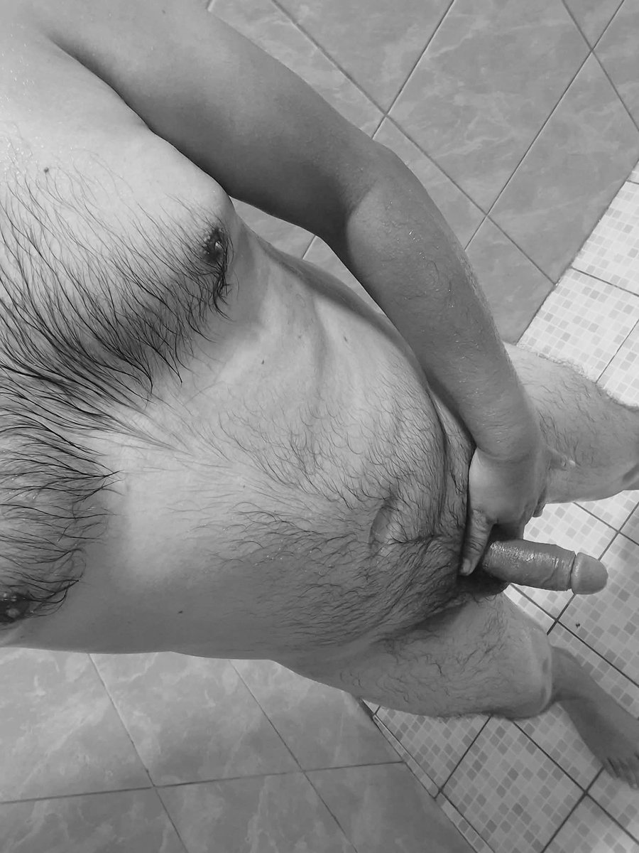 cccesar1218's tweet photo. Alguien para video llamada ahorita https://t.co/UQQNcNNWQ0