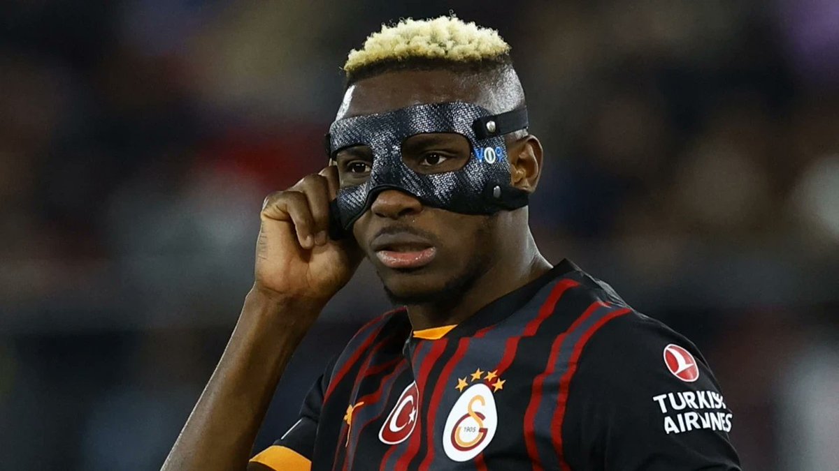 hangisiolsa's tweet photo. Osimhen bu kötü takımda durmaz. Çok büyük ihtimal gidici. Öyle 100’e falan da değil. 50-55’e gider. Şok olmaya hazır olsun galatasaray taraftarları. https://t.co/xUYVwN5YV0