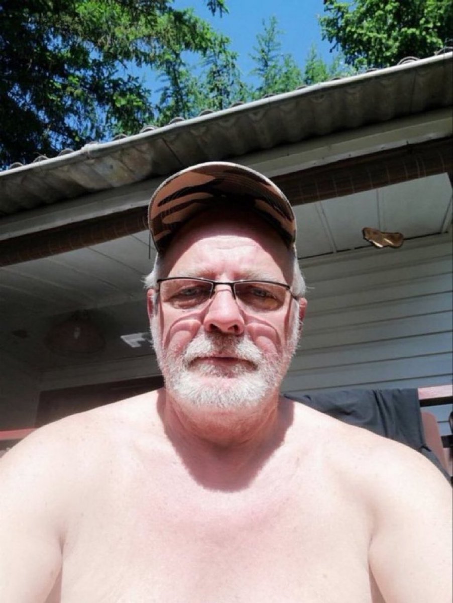 EBiblot's tweet photo. I'm bored, can we text on zangi?
470-346-3452 https://t.co/ZUE7V5PwNs