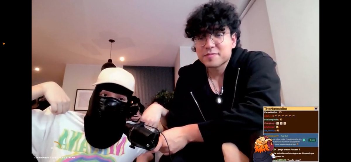 nixy_rix's tweet photo. Fotos del stream de los domingueros de hoy :v  #ViajeDomingueros 
@TheMagmaBoi 
@starvtuber2 
@CapitanGatoYT 
@TiroLocoVEVO 
@lin_rar_ 
@FalloSinSonido 
@JustNova111 https://t.co/78i2k8Rdlr