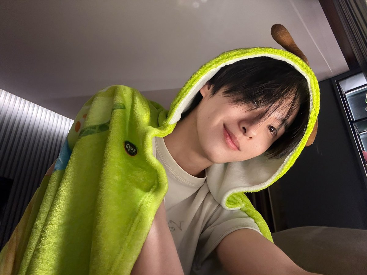 taddybearclub's tweet photo. IG : tad.thpn  ( Update )
🔗 https://t.co/T8FAMvAxsa

💚🐝⭐️

เอลิสของผมแอดไลน์ @sunsuthailand และสมัครสมาชิกซันซุกันหรือยังครับ? 
ของรางวัลน่ารักๆ รอทุกคนอยู่อีกเพียบเลยยย!!

#SUNSU #4EVESUNSUATLAS

#ATLAS_TH #TadATLAS  #ATLASth 
#TadThapana @TadThapana https://t.co/2OWBmzQveE
