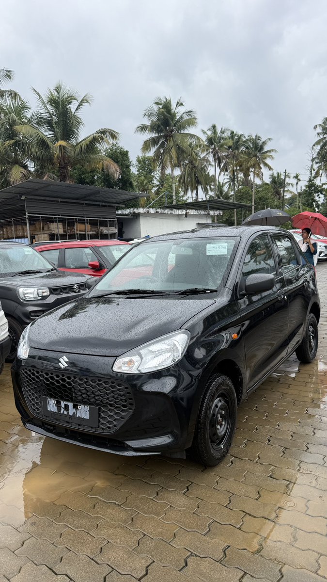 rakeshkn's tweet photo. Ready for delivery! Happy that it exists. The Alto K10 is cute, surprisingly practical, fun to drive, and offers an excellent value-for-money proposition.
@MSArenaOfficial @Maruti_Corp
#altok10 #fun #car #little #value #black https://t.co/Sodo99P1I0