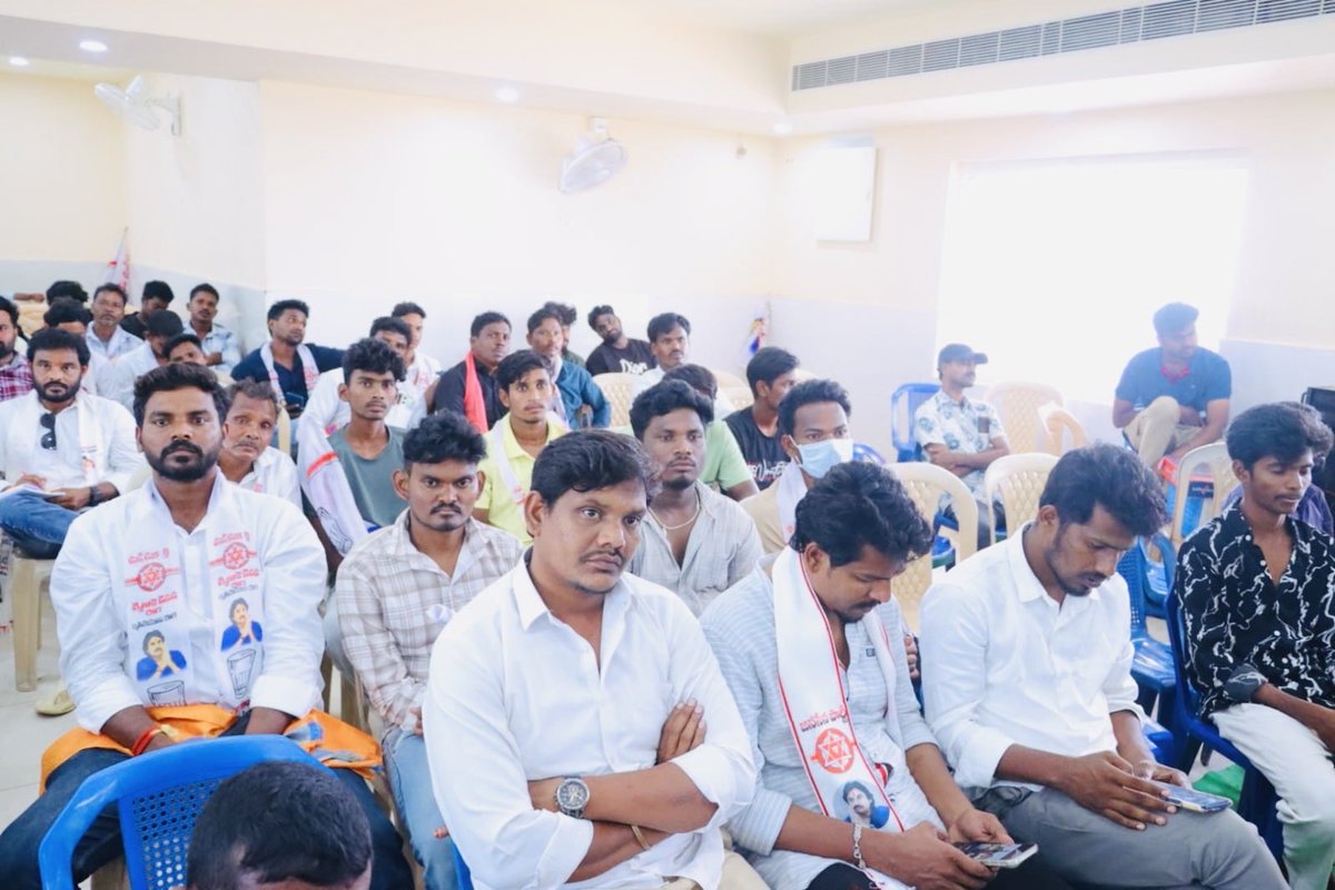 drgsrao's tweet photo. Had a productive visit to the Ashwaraopet Assembly Constituency, interacting with dedicated JanaSainiks and discussing the roadmap for organisational strengthening, grassroots expansion, and the party’s future course of action.

Together, under the inspiring leadership of Sri @PawanKalyan Garu, we will build a stronger @JSPTelangana and a stronger Telangana. ✊🇮🇳

#JanaSena #JSPTelangana #Ashwaraopet #PawanKalyan #SamajikaTelangana