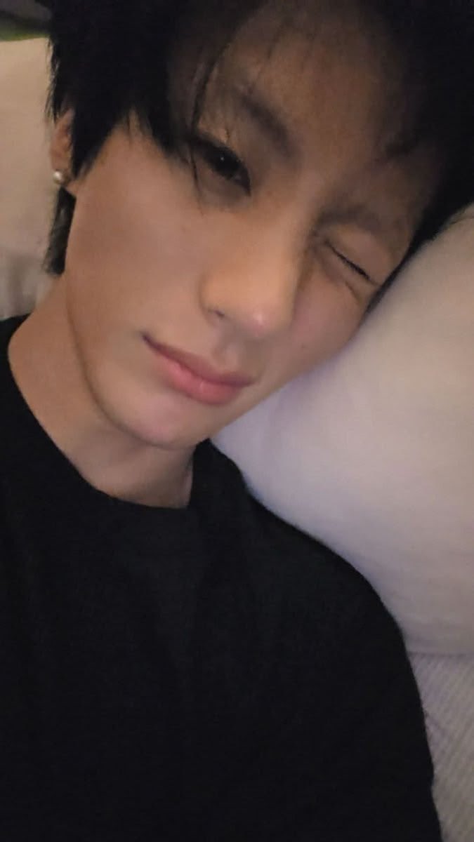 SemiVerse_'s tweet photo. Pernah ngebayangin ga mereka begini? 
– #chiopalmie one twt au https://t.co/DO0qmx7Gii