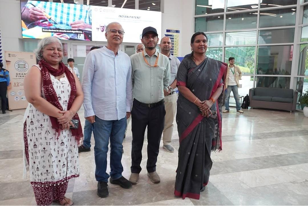 ncdpd_official's tweet photo. Threads of Tradition. Power of Innovation. 🧵

A memorable glimpse from Handloom Hackathon 2.0, inaugurated by Dr. M. Beena, Development Commissioner (Handlooms), Ministry of Textiles, Government of India, on 1st August 2026 at IIT Delhi.

#HandloomHackathon #NationalHandloomDay https://t.co/U7KubHmHnV