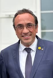 Setsols's tweet photo. Un país que té com a dues primeres autoritats això sota és un país fallit. https://t.co/aQ1GFQtd4e
