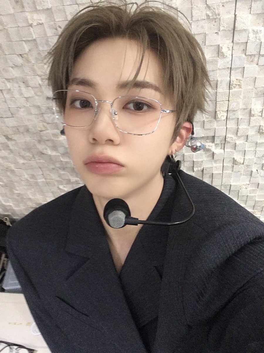 _20070515's tweet photo. 존잘뜽헌.. https://t.co/kkYXtPmjMm