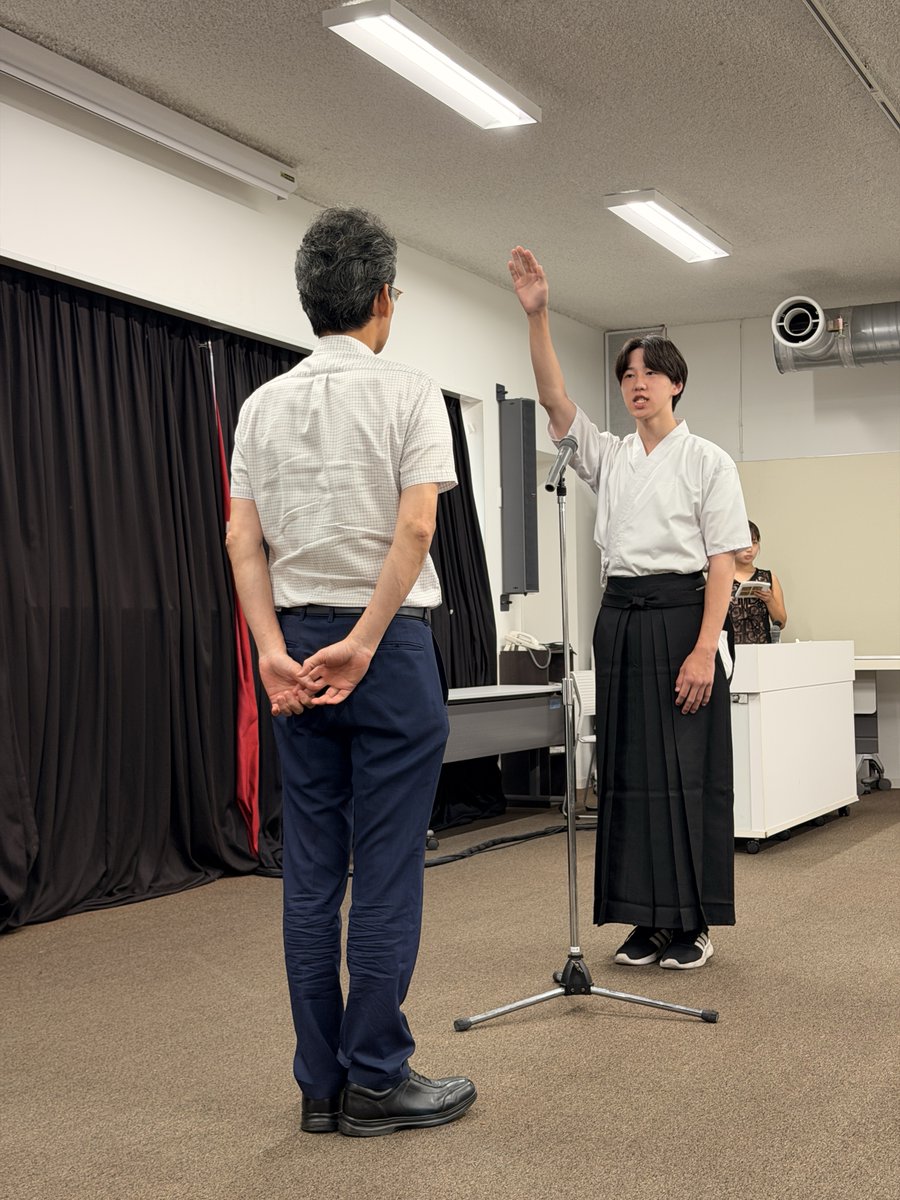 YCUgakusei's tweet photo. 7/31(金)に関東甲信越大学体育大会 壮行式を開催!
大会に向けて決意を新たにした選手たちへ、会場からたくさんのエールが送られました。
チアリーダー部による力強いエールも選手たちの背中を後押し!日頃の練習の成果を発揮し、一人ひとりが輝く大会となることを願っています!
#YCU #壮行式 https://t.co/Cre6GziUeE