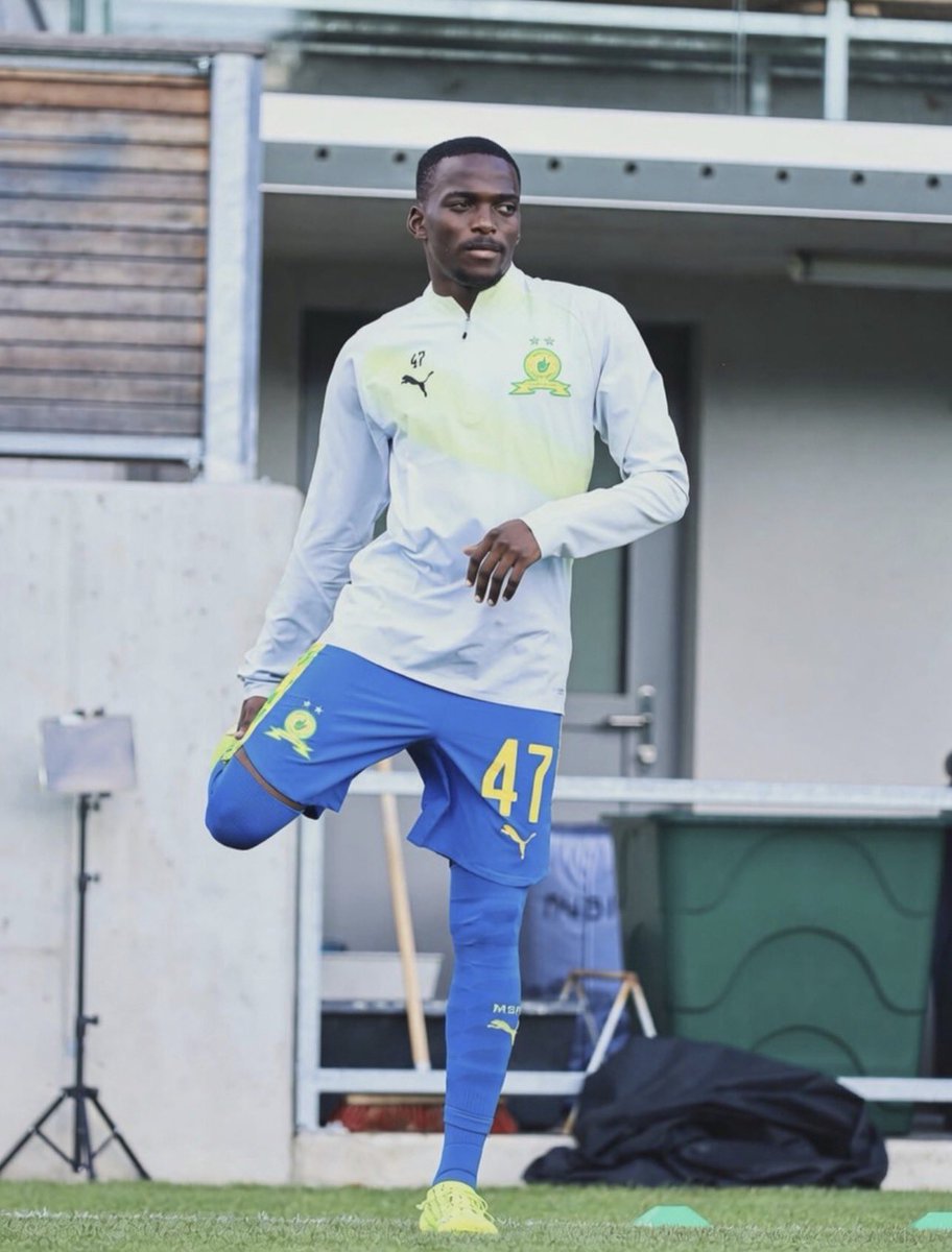 TaPhuras's tweet photo. We already have Mudau’s understudy. Abo Sebelebele must forget about playing for Bafana. https://t.co/1BFCMx5zhj