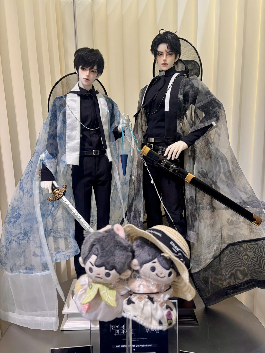 minahomine's tweet photo. Of course, i have to come to see the bride and groom in person https://t.co/ckxnosMjrO