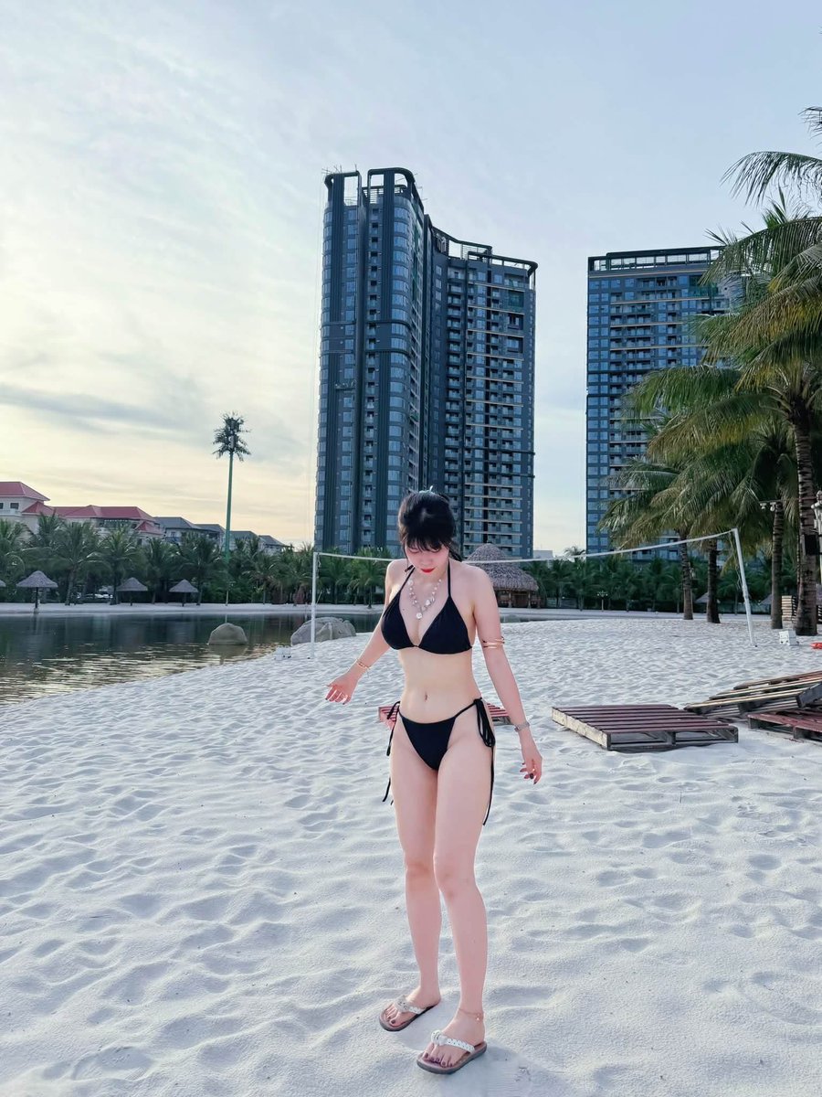 Thaxaor's tweet photo. Hoàng hôn lại xuống ánh đèn là phải lên https://t.co/MWc3508HOt