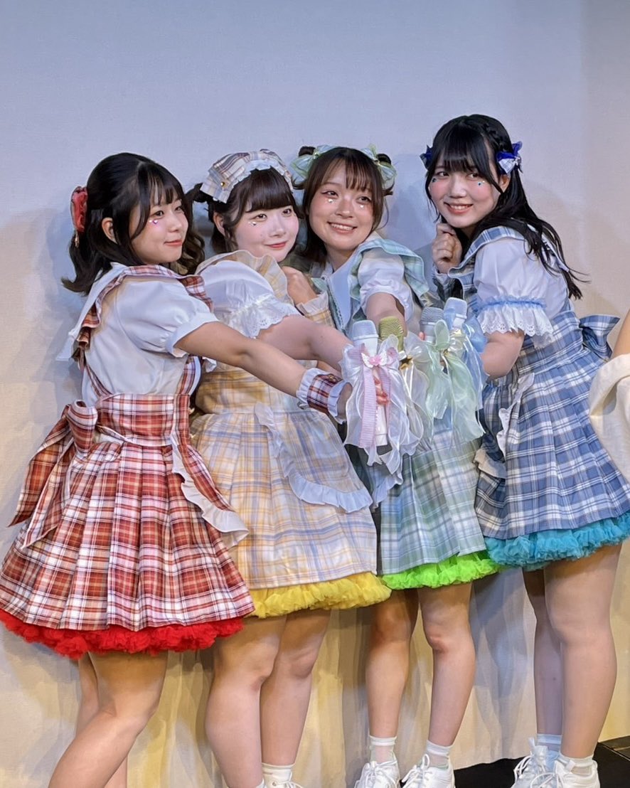 yua_o033's tweet photo. 「ガールズエンド・スーパーノヴァ」
全三公演無事に終了しました!!
応援してくださった皆様ありがとうございます

すごく幸せで夢のような2日間でした
 #ガルノヴァ の物語の一員になれたことがとても嬉しいです!!💭✨️

ありがとうございました！⋆⸜💚⸝‍⋆ https://t.co/JhElgaAMUC