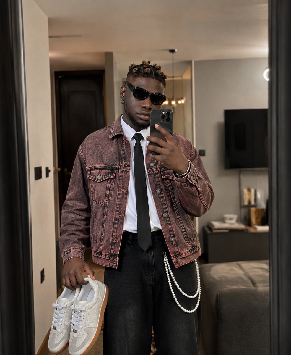 Yemiluke_'s tweet photo. Are you having feelings for me ? 

Like and comment 

Don’t forget to subscribe to my YouTube channel, link below 

https://t.co/nUnKSMCa3a

#viralㅤㅤ #fypシ゚viral #fashion #black https://t.co/nGU4cn3kvX