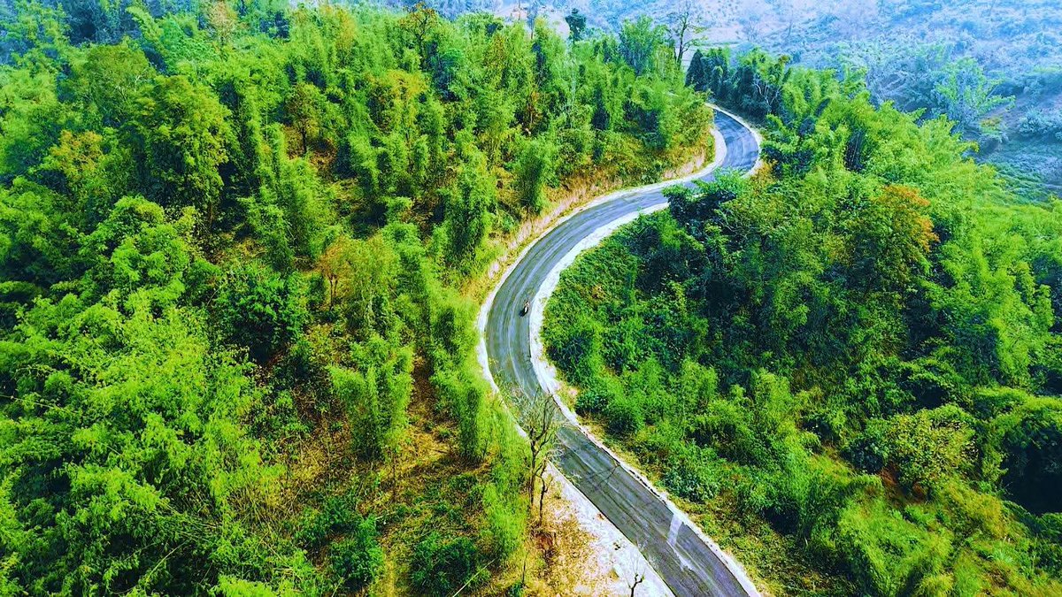 TuliramRonghang's tweet photo. A bird’s-eye view of progress work of the freshly blacktopped road under Rongjangphong Area, Chingthong Constituency in West Karbi Anglong.

@himantabiswa DrHabbeyTeron @AvijitKroMAC, @CMOfficeAssam @mygovassam #Kaac #KarbiAnglong https://t.co/kdSLmUjV9P