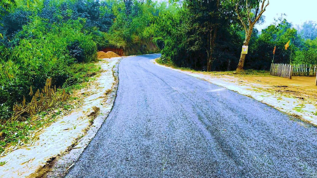 TuliramRonghang's tweet photo. A bird’s-eye view of progress work of the freshly blacktopped road under Rongjangphong Area, Chingthong Constituency in West Karbi Anglong.

@himantabiswa DrHabbeyTeron @AvijitKroMAC, @CMOfficeAssam @mygovassam #Kaac #KarbiAnglong https://t.co/kdSLmUjV9P