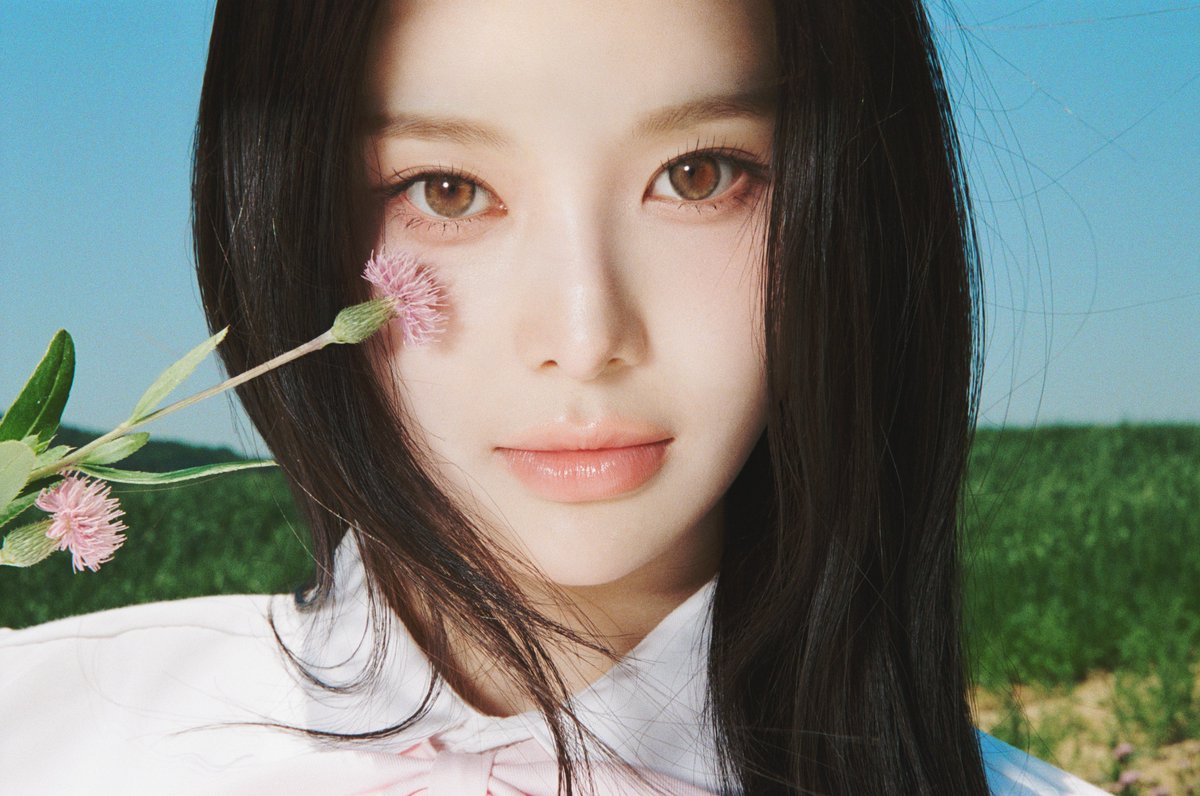 izna_offcl_jp's tweet photo. Concept Photo
BANG JEE MIN

izna JAPAN 1st MINI ALBUM
『HANDLE WITH CARE』
2026.09.02 Release

💿Pre-add/Pre-save
https://t.co/q1hJAFNsbN

#izna
#BANGJEEMIN #バン・ジミン
#izna_JAPANDEBUT 
#HANDLEWITHCARE #izna_HANDLEWITHCARE https://t.co/rG7Frz5bKv