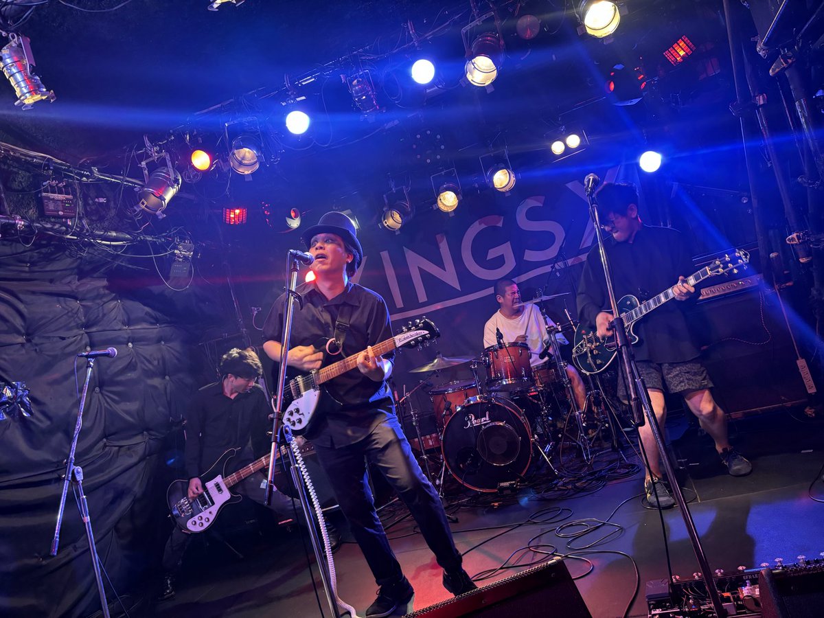 q2BTNTONa2Gcsyy's tweet photo. 8/2(日) 神戸KINGS X

段ボーラー
The Beep Beep Beep
マッスルドッキング

段ボーラーは、前回パドマ出演の時、間に合わなくて。
泣きそうになりながら真っ直ぐな言葉と音を浴びてきました。

熱い思い、ありがとう😊🔥！ https://t.co/Vn7IGWKTRR