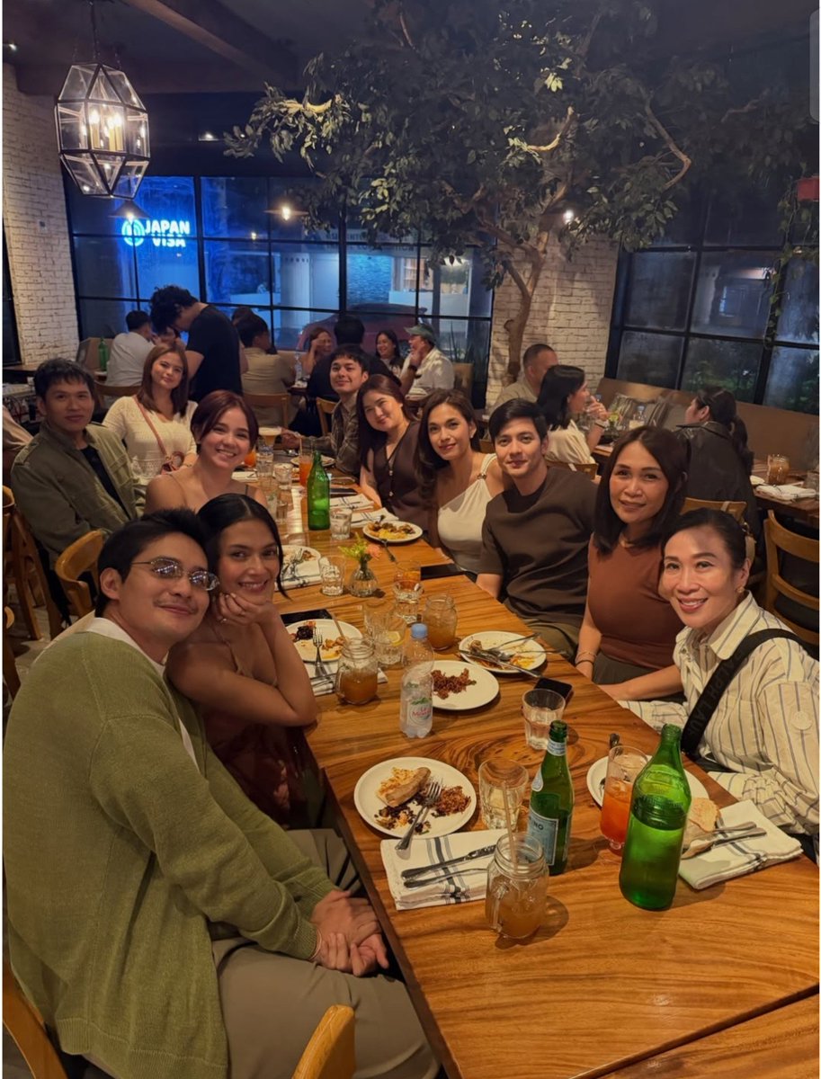 lovebeanca's tweet photo. beanca sighting at barbie's birthday celebration 🫶🏻✨ PRETTY MOWM https://t.co/Pn8BZnQanh