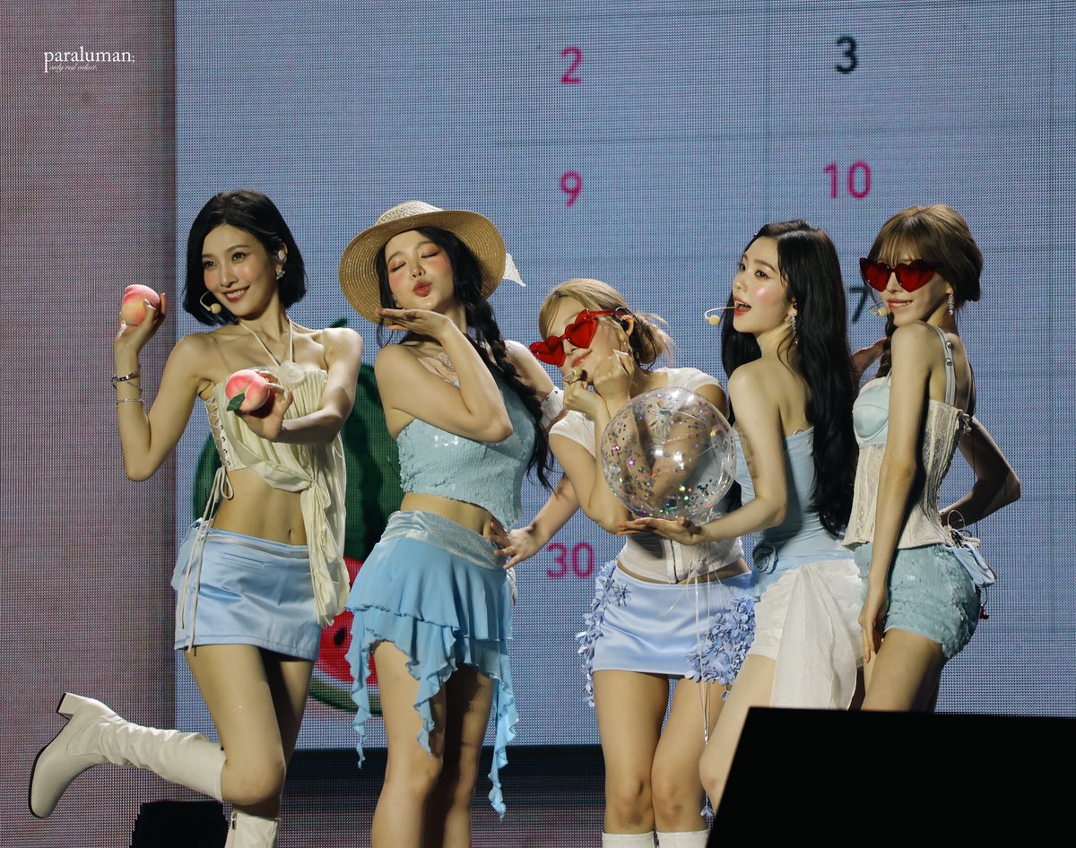 parvluman's tweet photo. 260802 레드벨벳 팬콘 Day 3

🏖️☀️

#레드벨벳 #RedVelvet #ADayInRedandVelvetDay3 https://t.co/D2RIKbVPOh