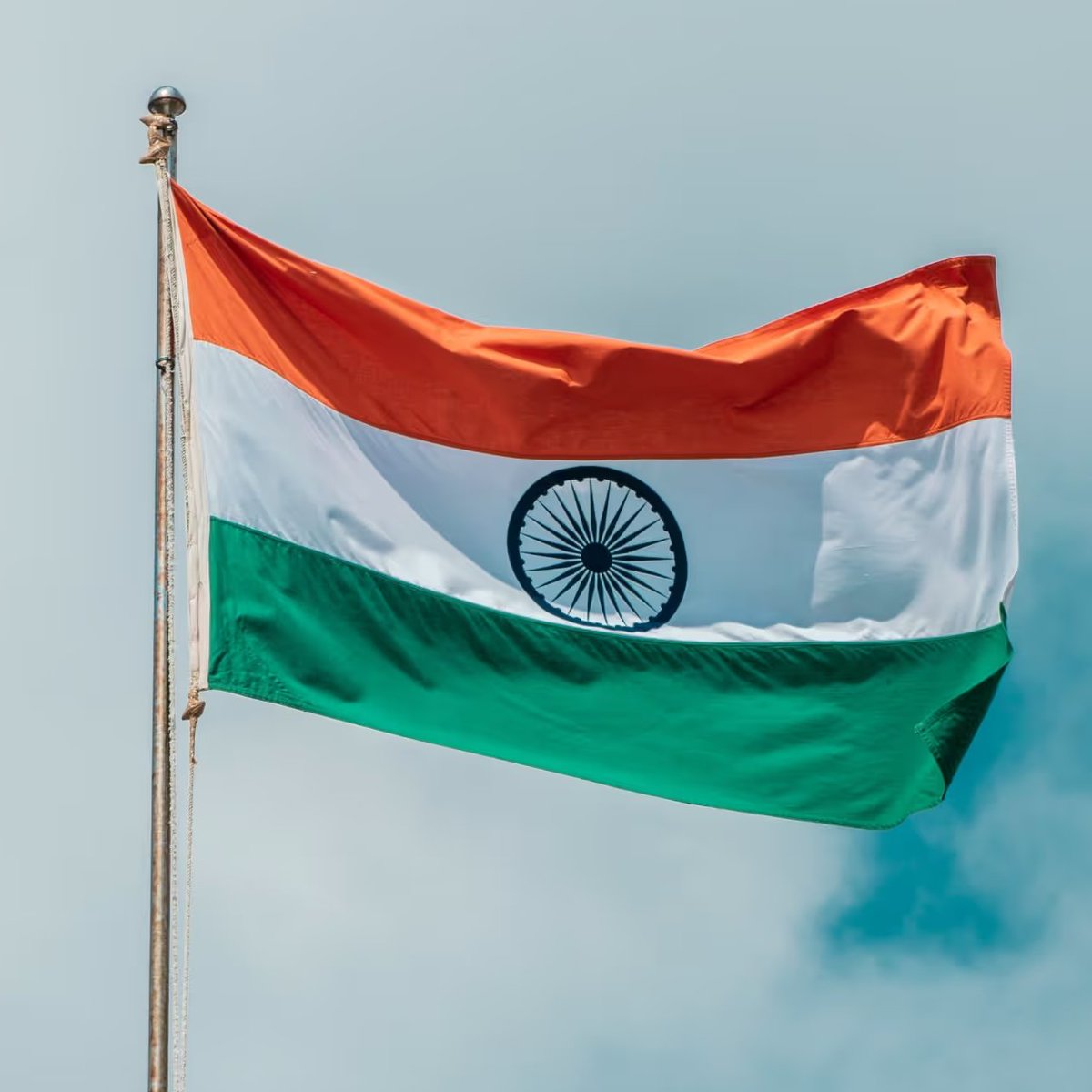 CryptooIndia's tweet photo. JUST IN: 🇮🇳 Binance APAC Head says India needs rupee stablecoins to hedge against US dollar fluctuations. https://t.co/Ms20253wR4