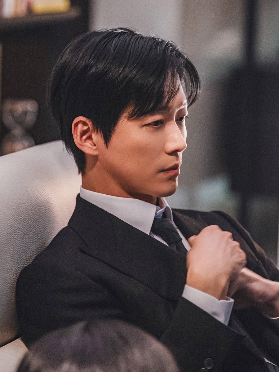 oeg_1210's tweet photo. 왘씨 존잘 https://t.co/KX12ubAhDy
