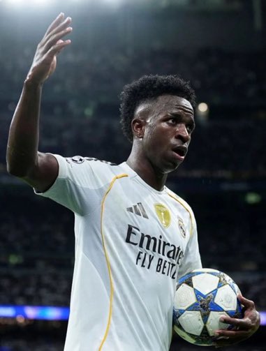 greazy_speaks's tweet photo. 🚨💣 BREAKING: Mikel Arteta has told Viní Jr. that his project at Arsenal would REVOLVE AROUND HIM. Arsenal are twerking so hard for Vini 😂 😂 #twitterfootball https://t.co/KVkfyKKWFL
