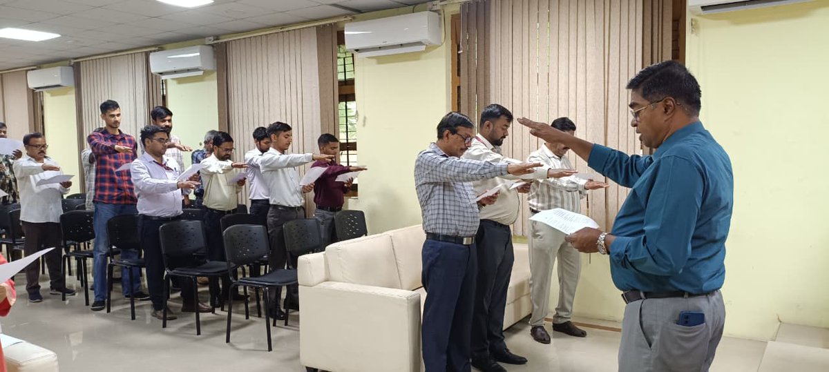 msme_dfo's tweet photo. Swatchatha Hi Sewa 2026 - Swachhata Pakhwada 2026 

As part of the observance of Swachhata Pakhwada 2026, the Swachhata Pledge was successfully administered to all Officers and Staff of MSME-Development &amp; Facilitation Office, Bengaluru and MSME-Testing Station, Bengaluru . https://t.co/hwyCcJp6Pn