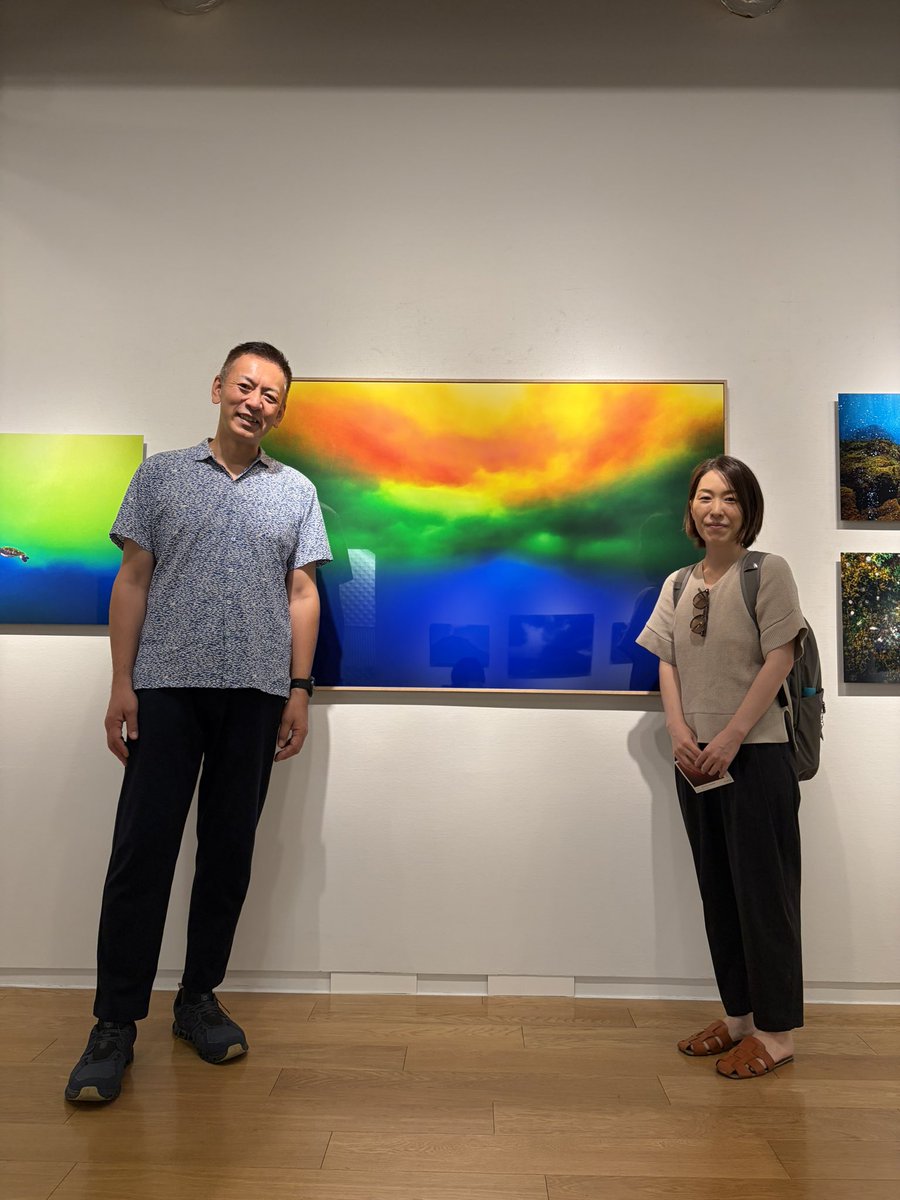 harusaneditor's tweet photo. 中村卓哉さんの写真展「鬼界」へ。
一つひとつの作品はもちろん、全体の構成に脱帽……！　命がけのドキュメンタリーを目に焼き付けました。

会期は8/6まで。ぜひ。

https://t.co/guSCy31uHB https://t.co/U3fz6676Ur