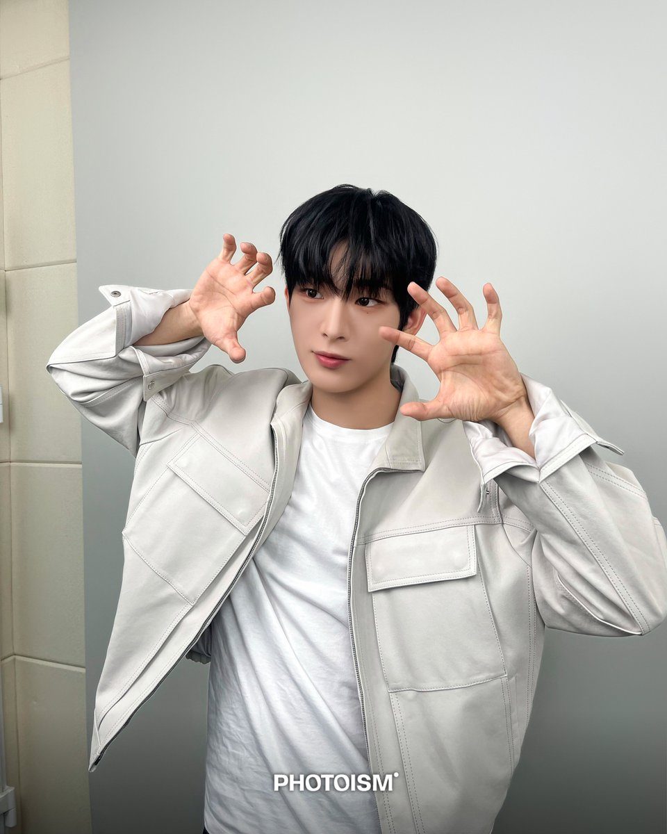 photoism_behind's tweet photo. PHOTOISM X AHOF

아홉 너무 좋아서
말 하는 법 까먹음

@AHOF_official

#포토이즘 #AHOF #아홉

ONLY IN PHOTOISM https://t.co/neZ1fsWoJ9