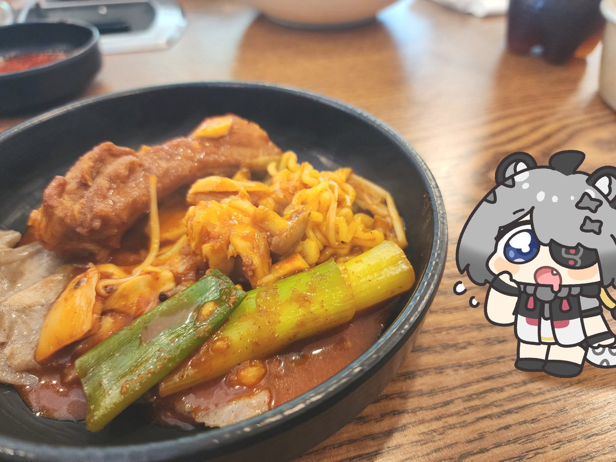 underdatv's tweet photo. Feeding SoupSoup!
#ArknightsEndfield #HomecomingCC https://t.co/pLCO3VtjHY