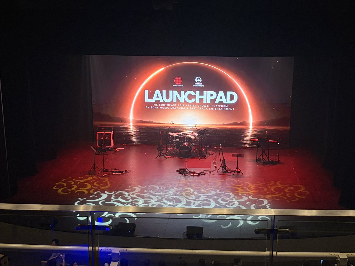 Irdnnlnz's tweet photo. readyyyy  #KIIRAS https://t.co/p6UIel9rsg
